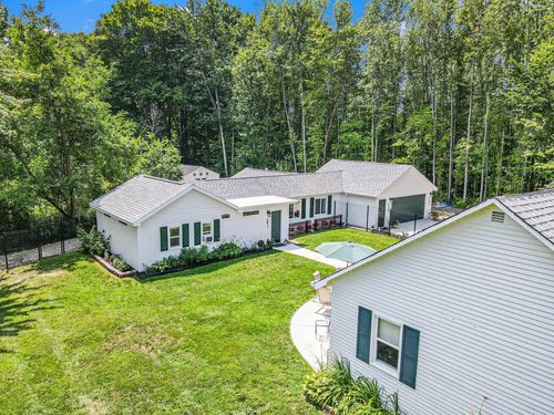 37858 County Road 665, Paw Paw, MI, 49079-8873 | Card Image