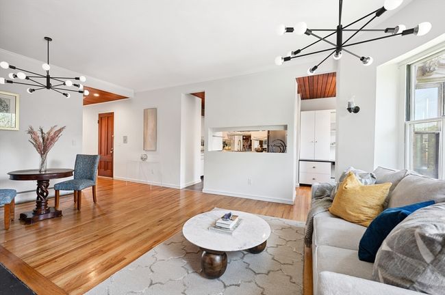APT-4 - 1 Worcester Sq, Condo with 2 bedrooms, 1 bathrooms and null parking in Boston MA | Image 4