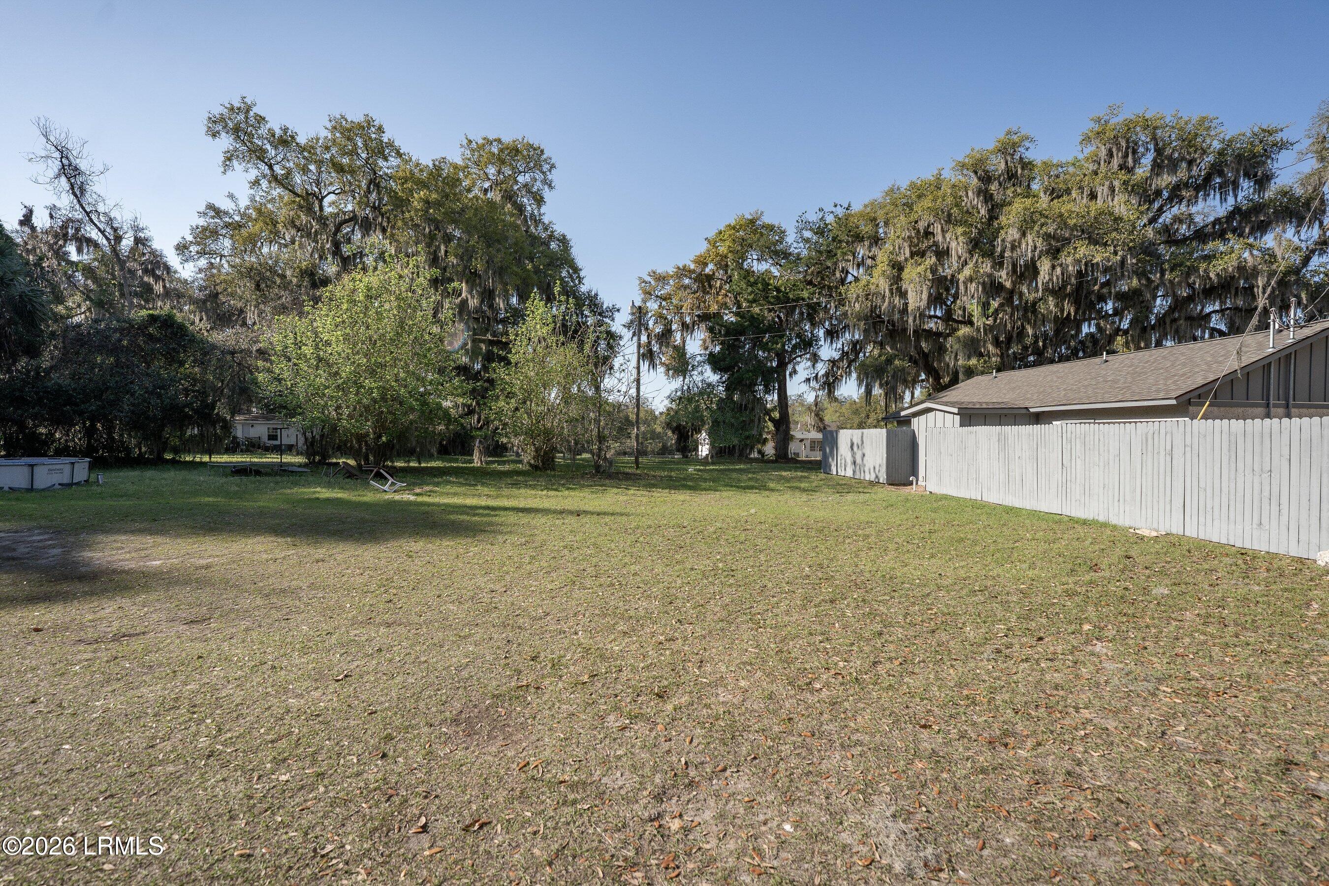 Land in Port Royal 5