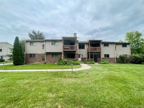 apt-37-10228 Nancys Blvd, Grosse Ile, MI, 48138-2182 | Card Image