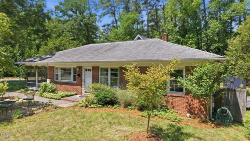 101 Hanna St, Carrboro, NC, 27510-1315 | Card Image