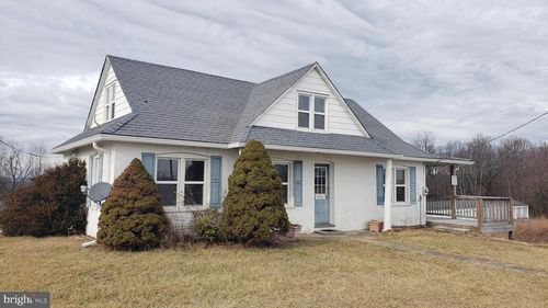 19 Laverne Dr, AUGUSTA, WV, 26704-8331 | Card Image