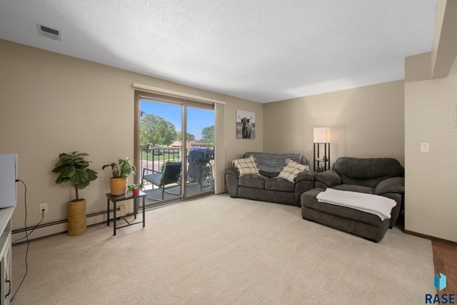 APT-201 - 3600 S Gateway Blvd, Condo with 2 bedrooms, 1 bathrooms and null parking in Sioux Falls SD | Image 11
