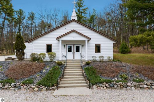 4353 N Spider Lake Road, Traverse City, MI, 49686 | Card Image