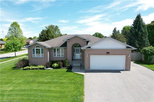 {{alt}} | Card Image