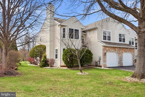 100 Larkspur Ln, AMBLER, PA, 19002-6112 | Card Image