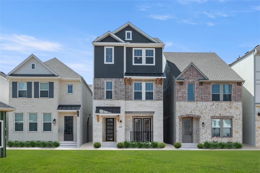 Henderson Ave, North Richland Hills, TX 76180