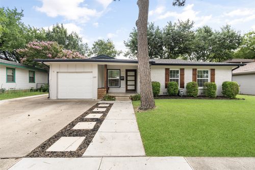 1237 Valley Vista Dr, Grapevine, TX, 76051-4068 | Card Image