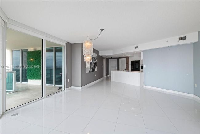 UNIT-1202 - 200 Sunny Isles Blvd, Condo with 3 bedrooms, 2 bathrooms and null parking in Sunny Isles Beach FL | Image 24