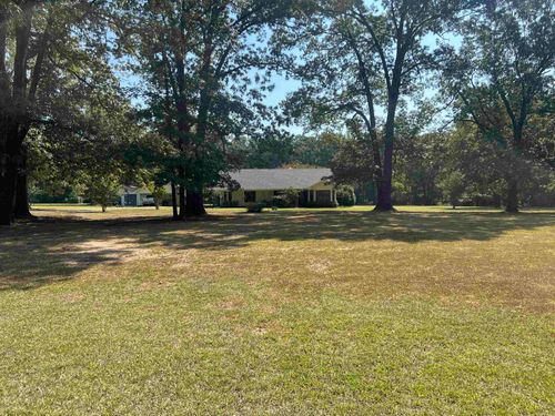 7203 Raintree Dr, Pine Bluff, AR, 71603-1235 | Card Image
