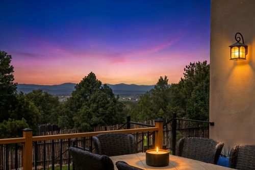 13 Arroyo Vis, Santa Fe, NM, 87505-0400 | Card Image