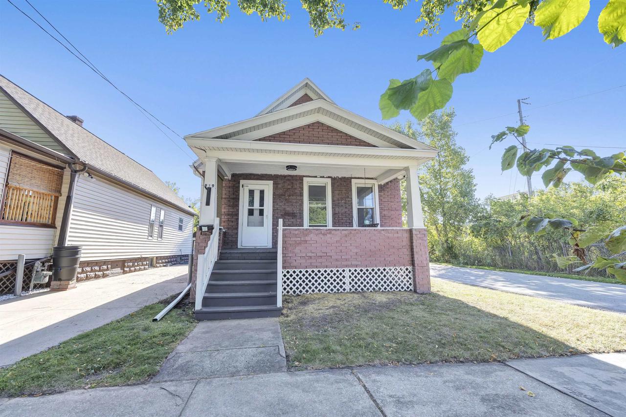 Oakland Ave, Green Bay, WI 54304