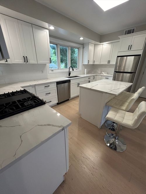 180 Dana Ave, Boston, MA, 02136-3477 | Card Image