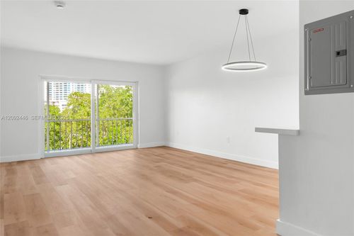 a303-2929 Point East Dr, Aventura, FL, 33160-2682 | Card Image