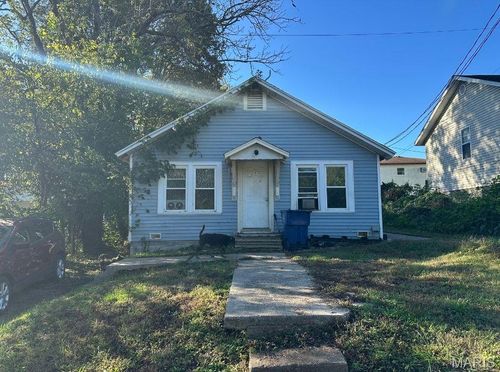 206 Central Ave, Marble Hill, MO, 63764-8246 | Card Image