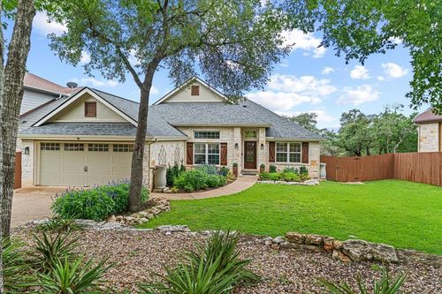 68 Brookhollow Dr, Wimberley, TX, 78676-2504 | Card Image