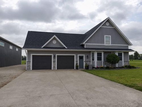 7556 Harris Rd, Celina, OH, 45822-8322 | Card Image