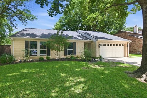 619 Heather Wood Dr, Grapevine, TX, 76051-3367 | Card Image