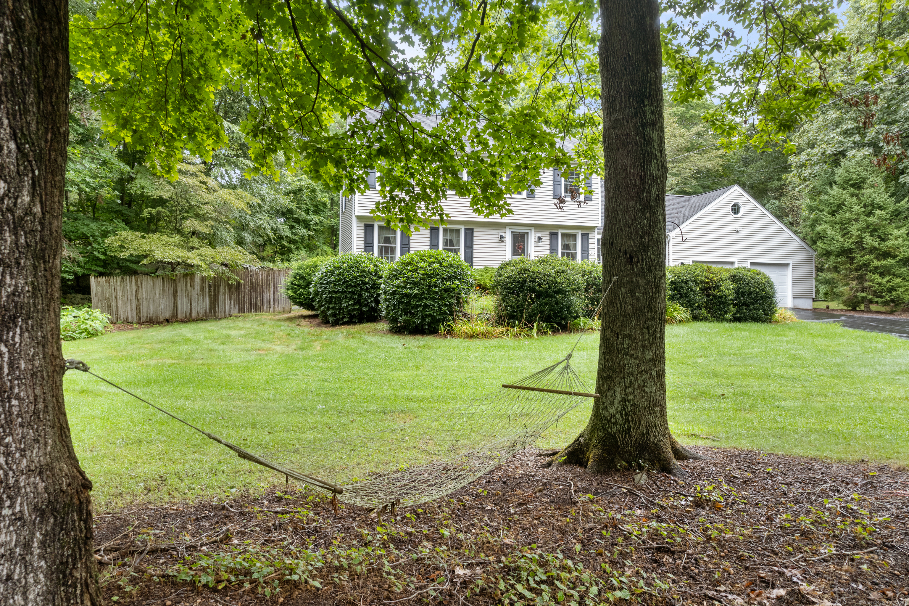 Barnshed Ln, Guilford, CT 06437