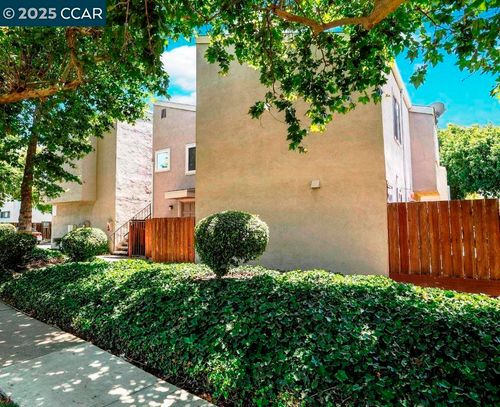 3712 Willow Pass Rd, Concord, CA, 94519-1053 | Card Image