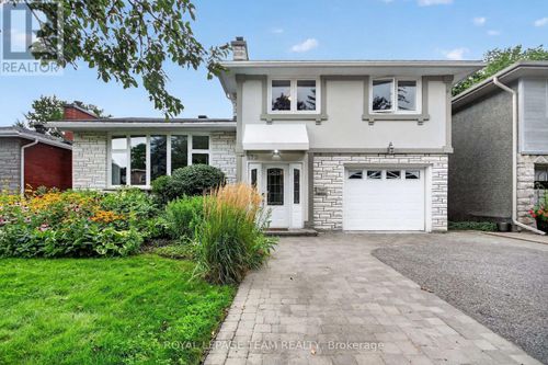 673 Golden Avenue, Ottawa, ON, K2A2G3 | Card Image