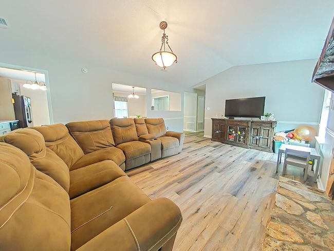 15-Living Room (17) | Image 8