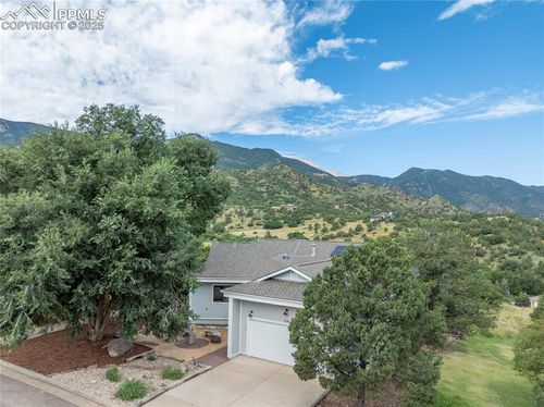 328 Sutherland Pl, Manitou Springs, CO, 80829-2722 | Card Image