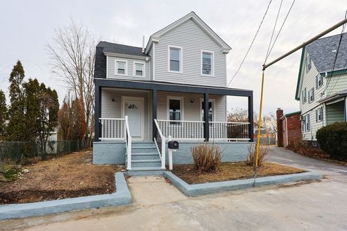 135 Washburn St, Taunton, MA, 02780 | Card Image