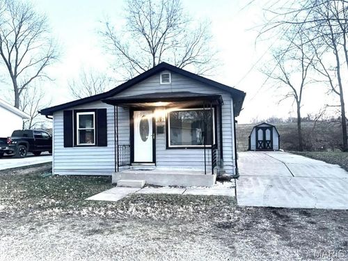 907 Pyramid Dr, Valley Park, MO, 63088-2105 | Card Image