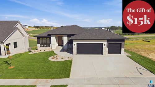 712 N Sylvan Dr, Sioux Falls, SD, 57110-4064 | Card Image