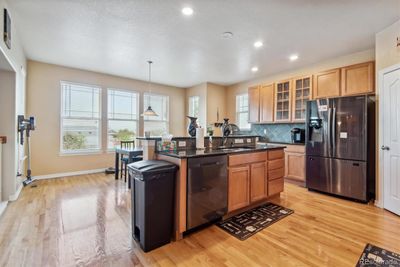 299 N Catawba Court, House other with 3 bedrooms, 2 bathrooms and 3 parking in Aurora CO | Image 2