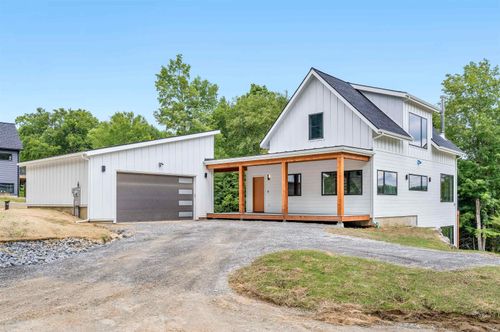 39 Hilltop Ln, Morristown, VT, 05661-9387 | Card Image