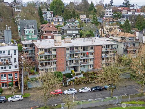 apt-304-732 11th Ave E, Seattle, WA, 98102-4654 | Card Image