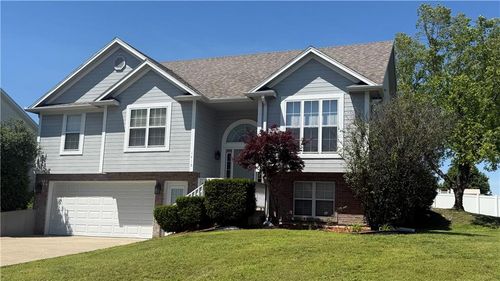 1415 Kimberly Dr, Warrensburg, MO, 64093-2579 | Card Image