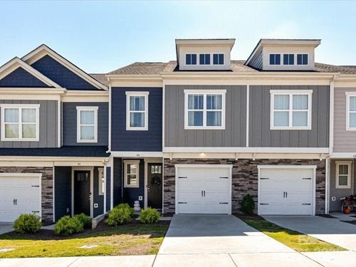 9-44 Woodsdale Pl Se, Concord, NC, 28025-3520 | Card Image
