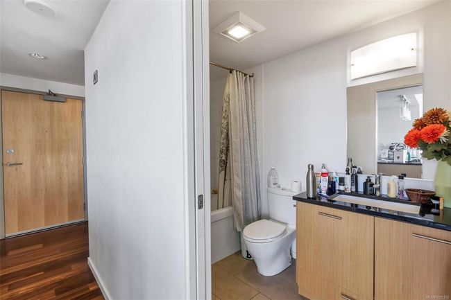 1207 - 834 Johnson St, Condo with 1 bedrooms, 1 bathrooms and 1 parking in Victoria BC | Image 16
