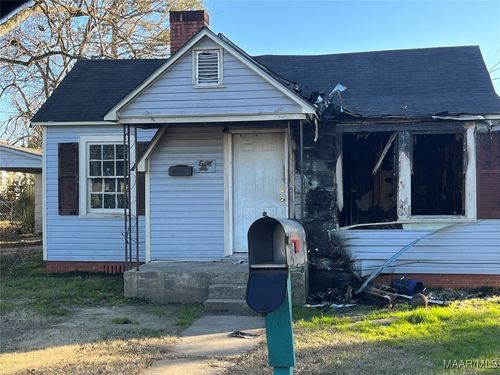 802 2nd Ave, Selma, AL, 36701-5147 | Card Image