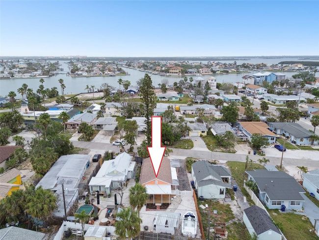 13320 2 Nd St E, Home with 2 bedrooms, 2 bathrooms and null parking in Madeira Beach FL | Image 64