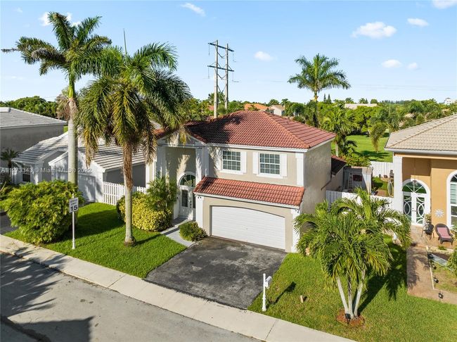 611 Royal Palm Way, House other with 4 bedrooms, 3 bathrooms and null parking in Davie FL | Image 41