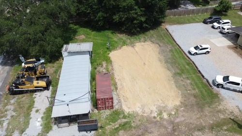 537 Highway 19, Slaughter, LA, 70777-3524 | Card Image