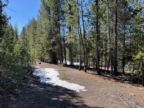 33 Emerald Meadows Way, Crescent, OR, 97733 | Card Image