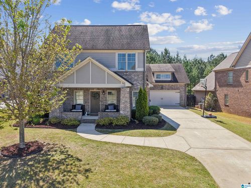 1033 Evan Cir, CHELSEA, AL, 35043-2001 | Card Image