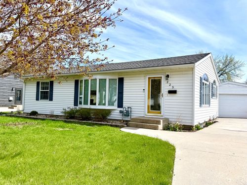 225 Sunrise Blvd, Redwood Falls, MN, 56283-1854 | Card Image