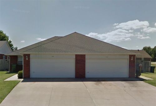 2004 S Old Wire Rd, Rogers, AR, 72758-7566 | Card Image