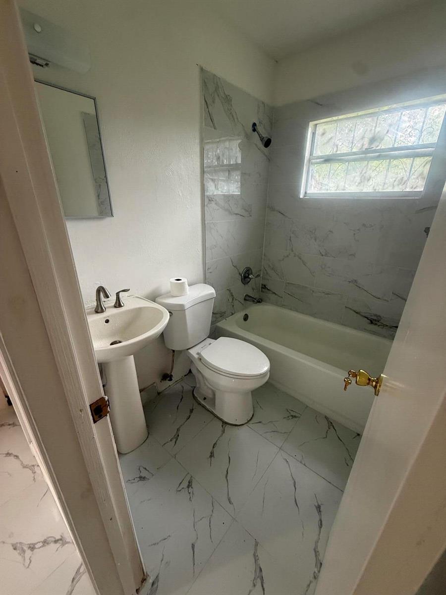 Residential Lease in Okeechobee 4