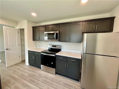 122-206 Golf Links Rd, Middletown, NY, 10940-3582 | Card Image