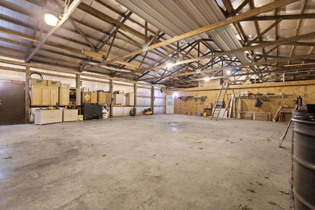 225 Hilltop Rd, Home with 3 bedrooms, 3 bathrooms and null parking in East Bernstadt KY | Image 57