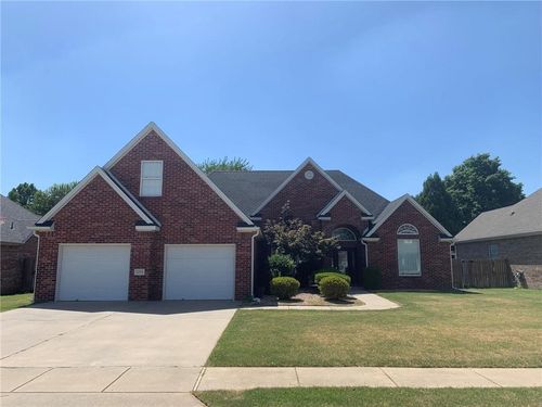 5604 S 43rd St, Rogers, AR, 72758-8937 | Card Image