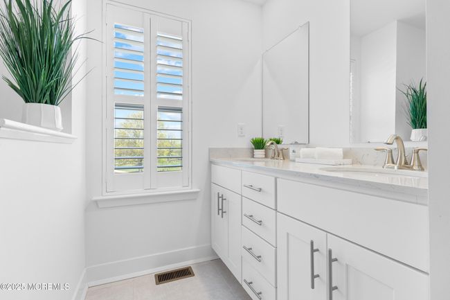 100 Bataan Ave, Condo with 3 bedrooms, 4 bathrooms and null parking in Tinton Falls NJ | Image 24
