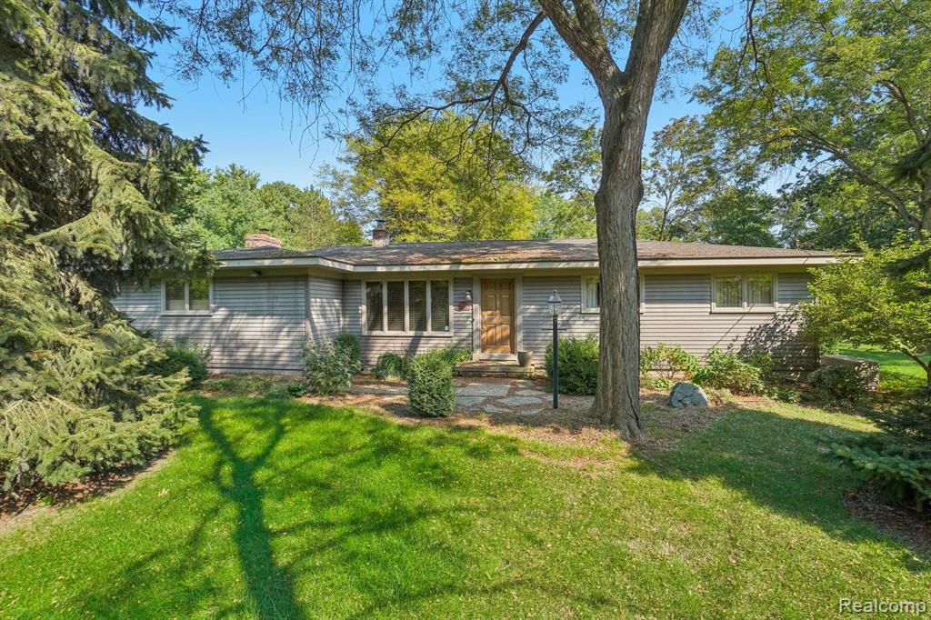 Mount Vernon Rd, Rochester, MI 48306 #1